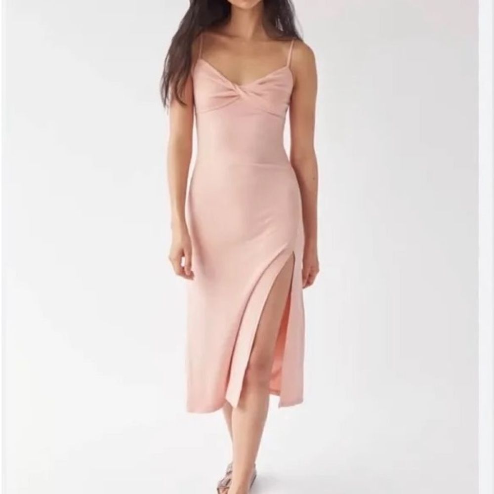 Wilfred Aritzia Meridian Ribbed Midi Dress